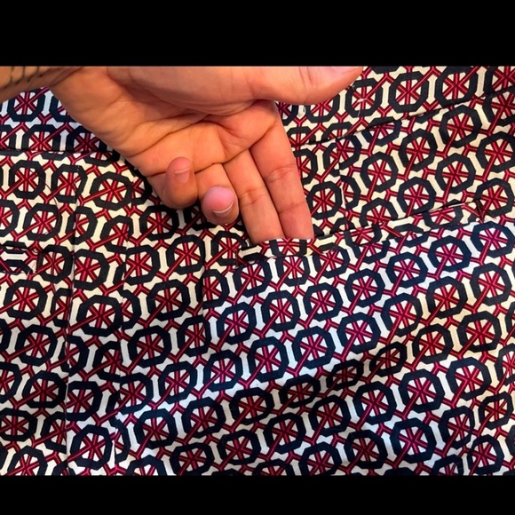 Dalia Collection | NWOT! Red Blue White Preppy Shorts w/ Pockets - Picture 2 of 5